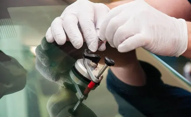 Windshield-Repair-Kit