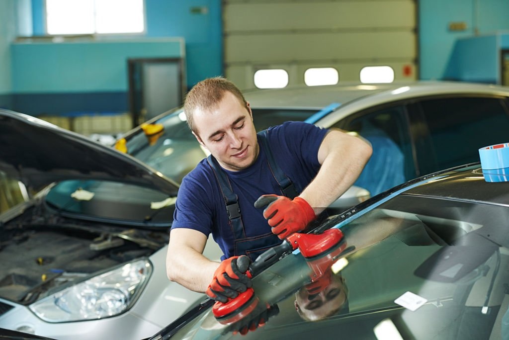 Windshield windscreen replacement