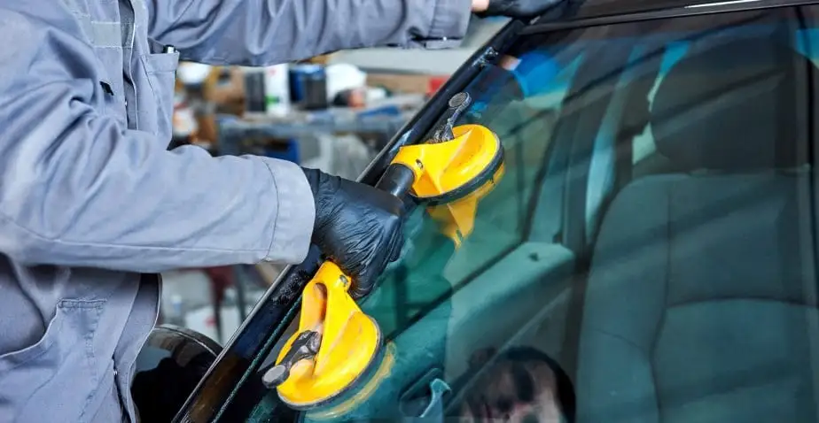 windshield replacers
